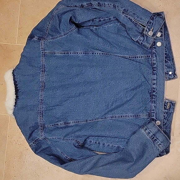NEW! SUNRISE KINGDOM COLLECTION Sherpa Lined Denim Jean Jacket. - Picture 6 of 6